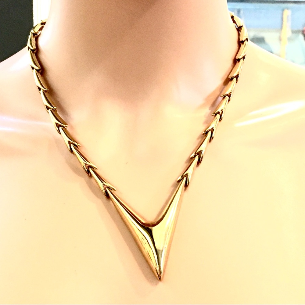MONET Vintage Gold Tone Link “V” Front Necklace